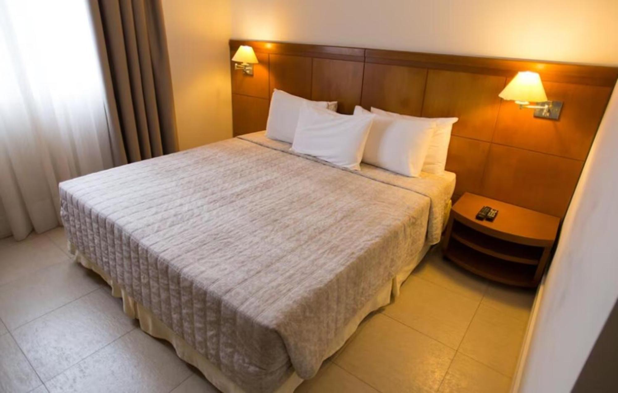Le Village Flats E Hotel 约恩维利 外观 照片