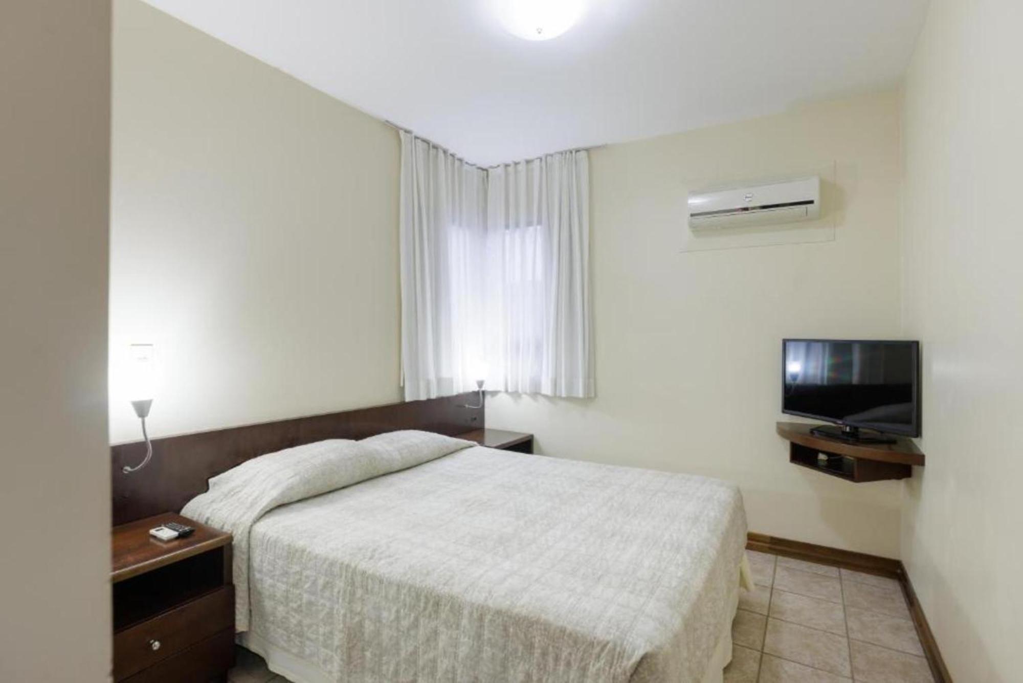 Le Village Flats E Hotel 约恩维利 客房 照片