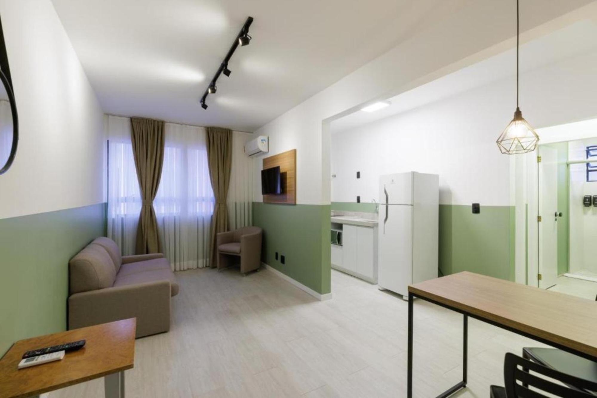 Le Village Flats E Hotel 约恩维利 外观 照片