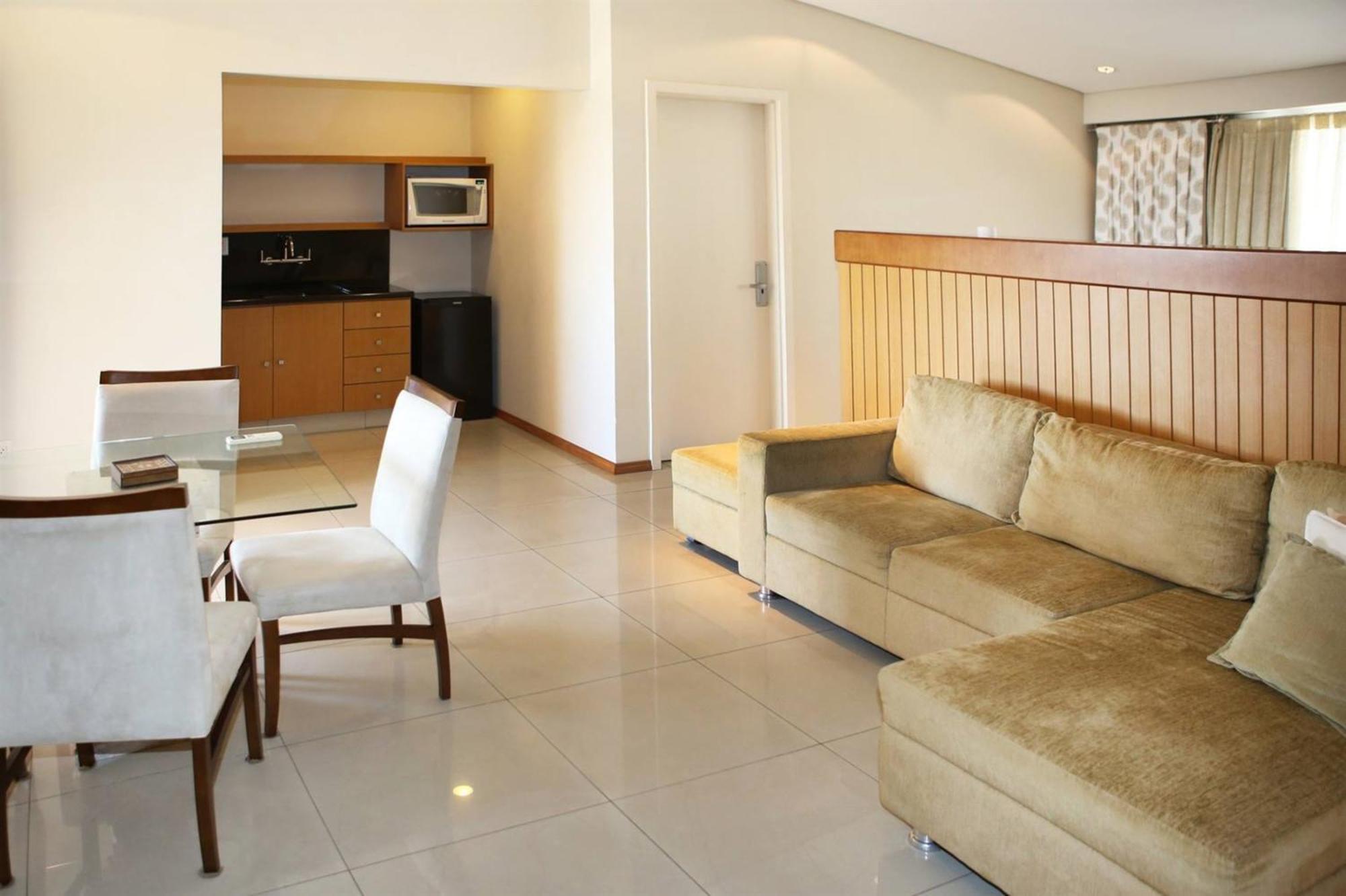 Le Village Flats E Hotel 约恩维利 外观 照片