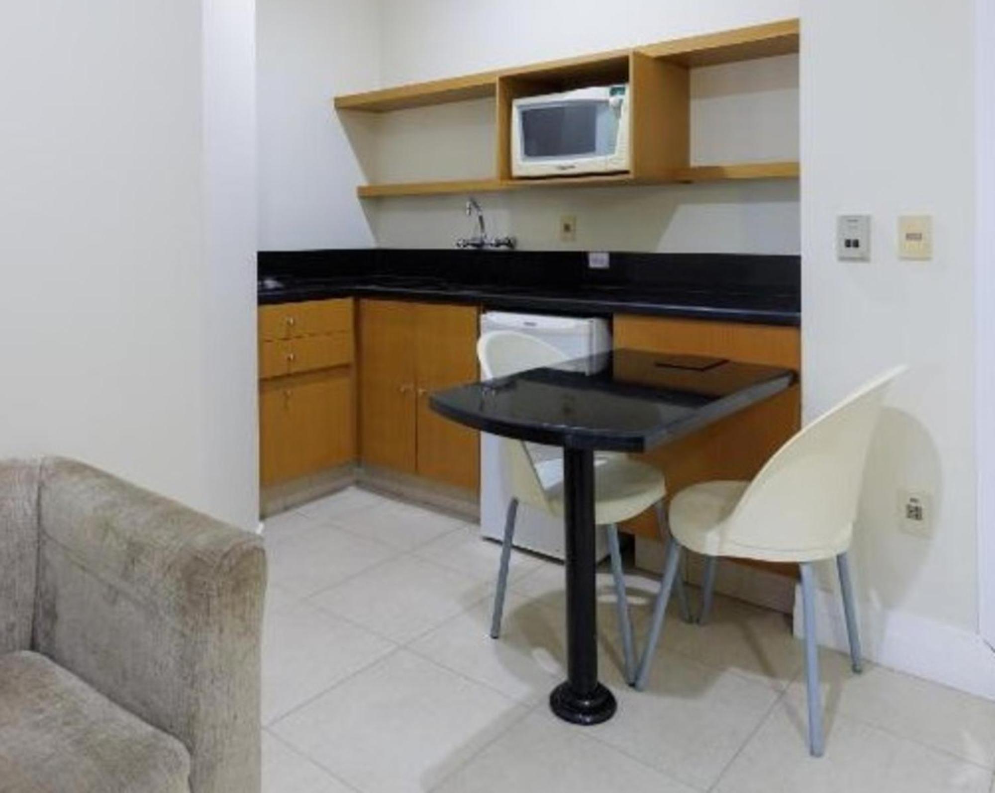 Le Village Flats E Hotel 约恩维利 客房 照片