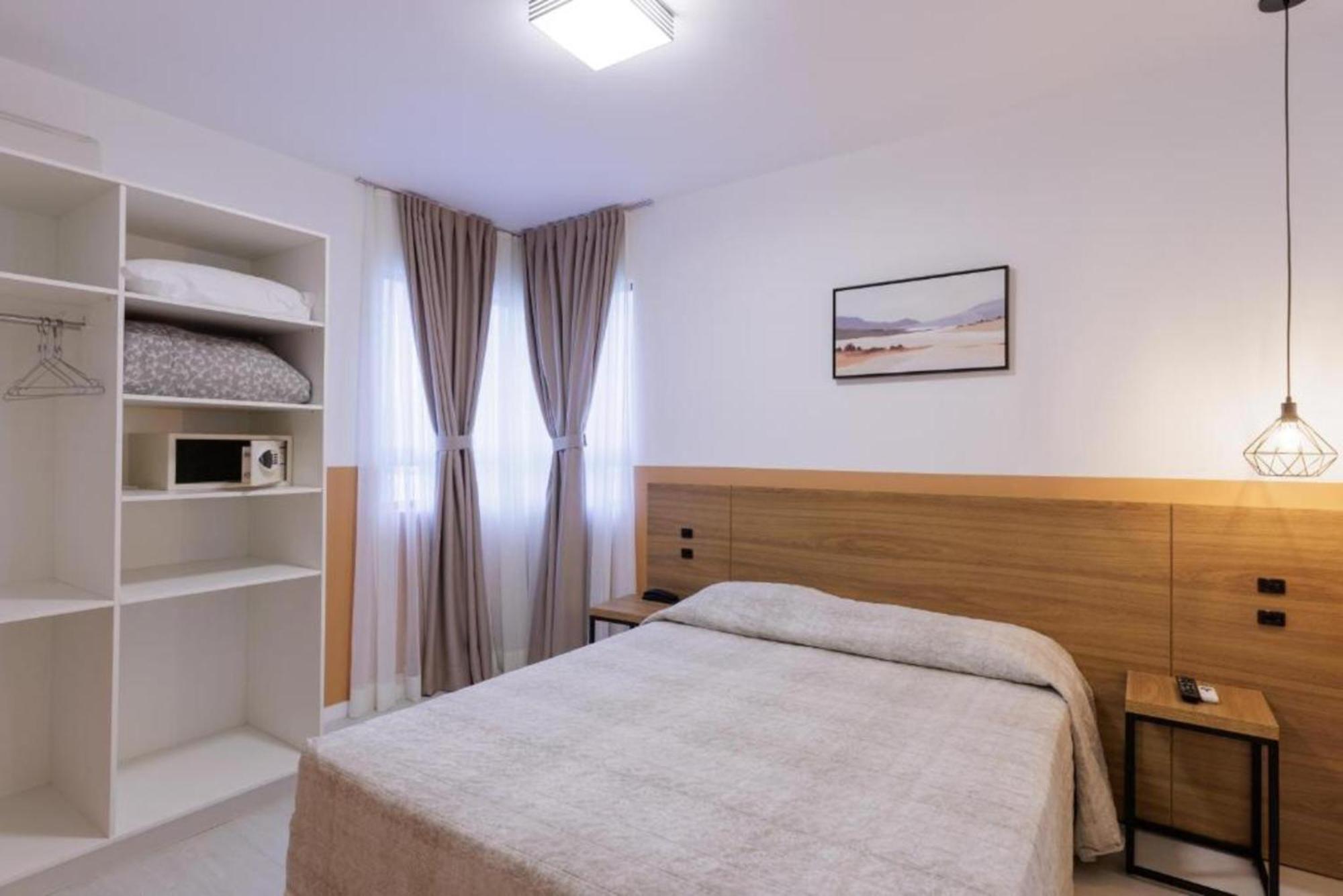 Le Village Flats E Hotel 约恩维利 客房 照片