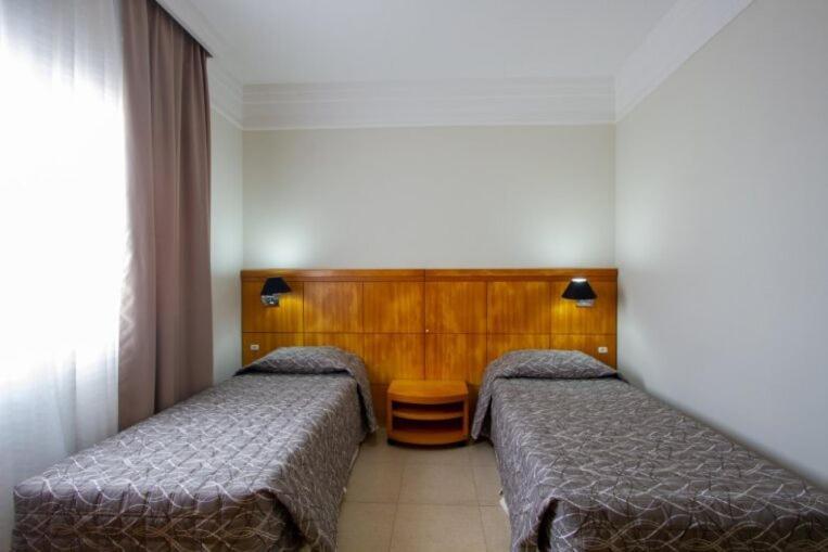 Le Village Flats E Hotel 约恩维利 外观 照片